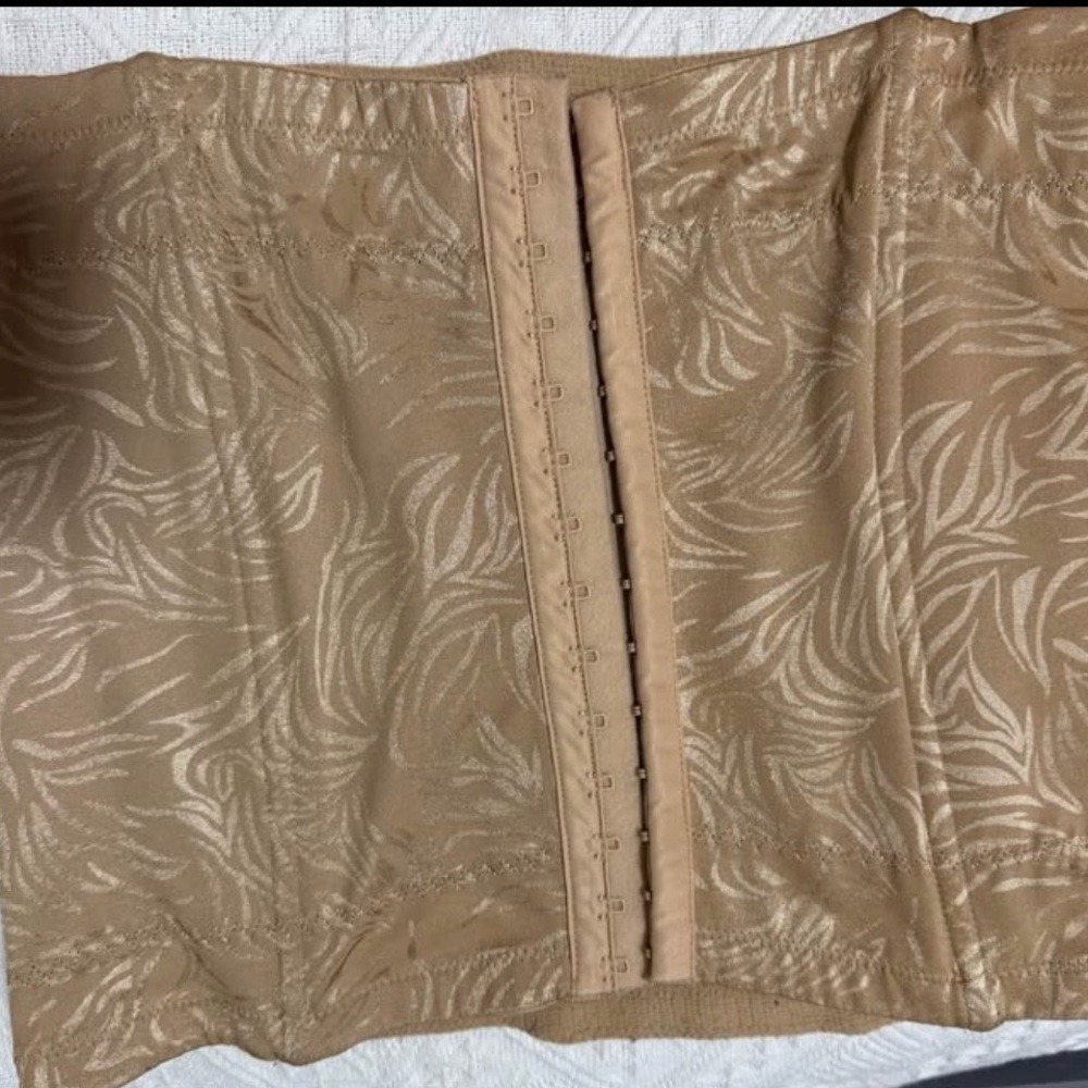 Maidenform Beige Shapewear